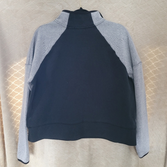 Black and Gray Champion Sweatshirt XL - Picture 8 of 11